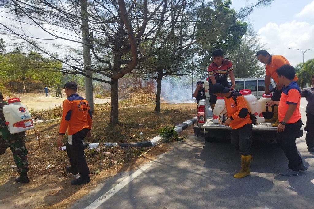 Kepala BPBD Babel Mikron Antariksa mengatakan 20 hektare luas karhutla ini terjadi di Bangka Tengah  Belitung dan Belitung Timur.