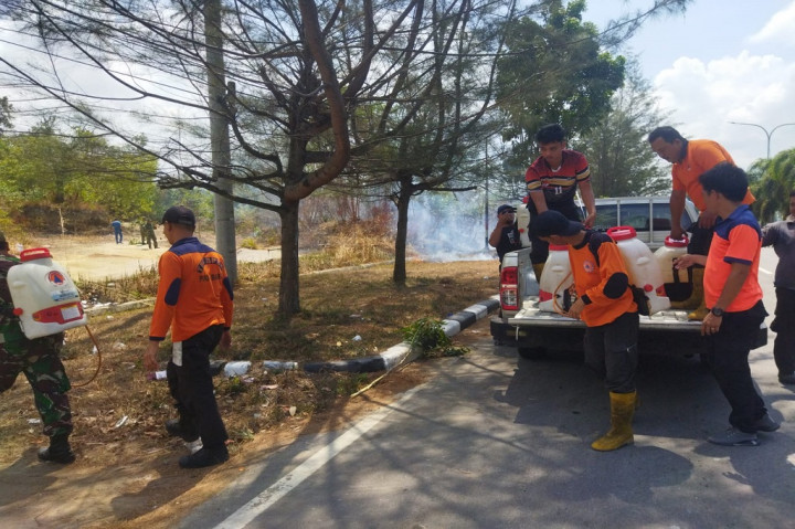 Kepala BPBD Babel Mikron Antariksa mengatakan 20 hektare luas karhutla ini terjadi di Bangka Tengah  Belitung dan Belitung Timur.