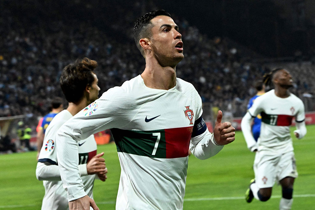 Portugal tercatat mampu membobol gawang Bosnia-Herzegovina sebanyak lima kali tanpa balas di Stadion Bilino Polje, Zenica.