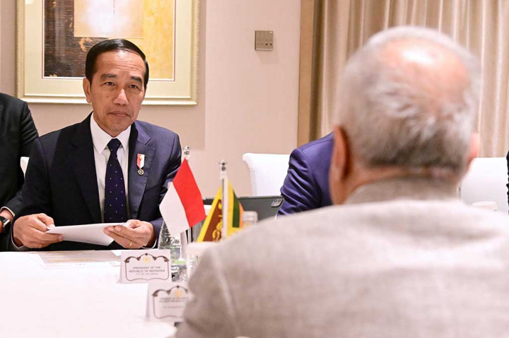 “Untuk itu, saya menyambut baik keinginan Sri Lanka membentuk preferential trade agreement dengan Indonesia,” ujar Presiden.