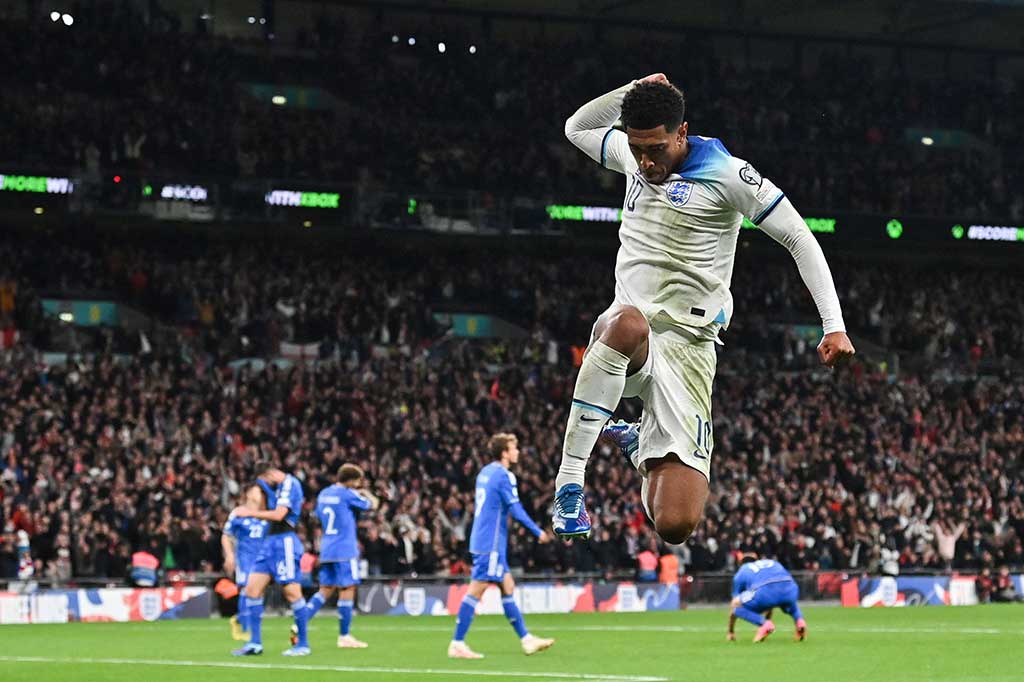 Inggris berhasil berbalik unggul pada menit ke-57 setelah umpan Bellingham dapat dikonversikan menjadi gol oleh Marcus Rashford sehingga skor berubah menjadi 2-1.