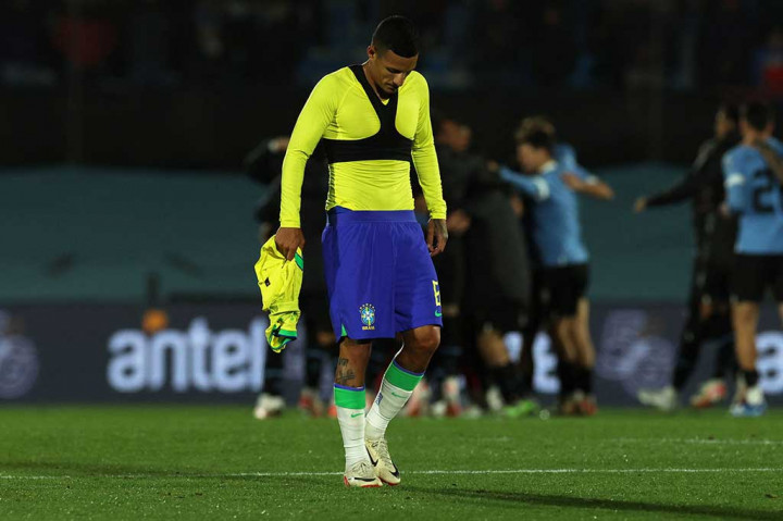 Kekalahan ini membuat Brasil harus turun ke peringkat ketiga klasemen sementara Kualifikasi Piala Dunia 2026 zona Conmebol dengan raihan tujuh poin dari empat pertandingan, sementara Uruguay naik ke peringkat kedua dengan poin yang sama.