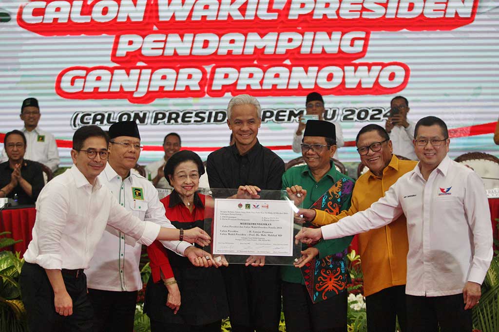 Pengumuman Mahfud sebagai bacawapres tersebut dihadiri oleh para ketua umum partai politik pengusung dan pendukung bakal calon presiden (bacapres) Ganjar Pranowo.