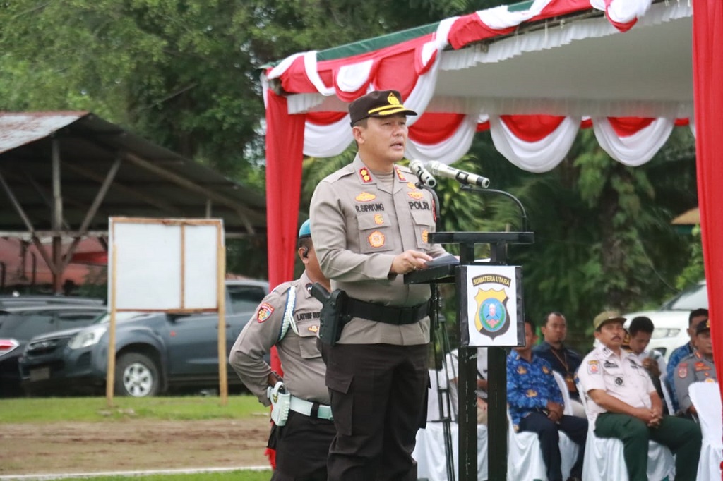 Untuk mensukseskan Pemilu 2024 di Kabupaten Simalungun, Kapolres Simalungun AKBP Ronal FC Simalungun mengajak semua pihak untuk menjalankan pengamanan agar proses Pemilu 2024 berjalan lancar, aman, dan kondusif di Kabupaten Simalungun. Untuk itu Polres Simalungun pun telah menggelar operasi Mantap Brata Toba 2023-2024.