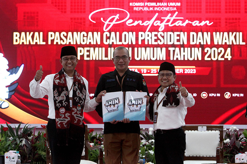 Bakal pasangan capres dan cawapres Anies Baswedan-Muhaimin Iskandar (AMIN) resmi mendaftar sebagai calon peserta Pilpres 2024 di Kantor Komisi Pemilihan Umum (KPU) RI, Jakarta, Kamis, 19 Oktober 2023.