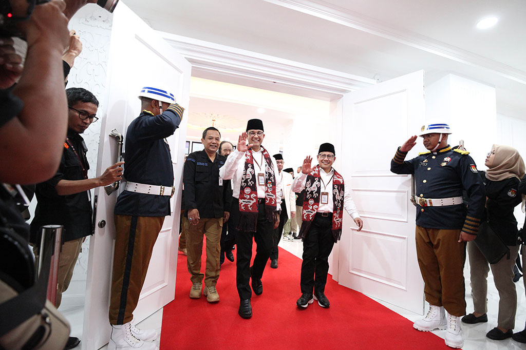 AMIN menjadi bakal pasangan capres dan cawapres yang pertama kali mendaftar sebagai calon peserta Pilpres 2024, Kamis. KPU membuka pendaftaran capres dan cawapres pada tanggal 19-25 Oktober 2023.