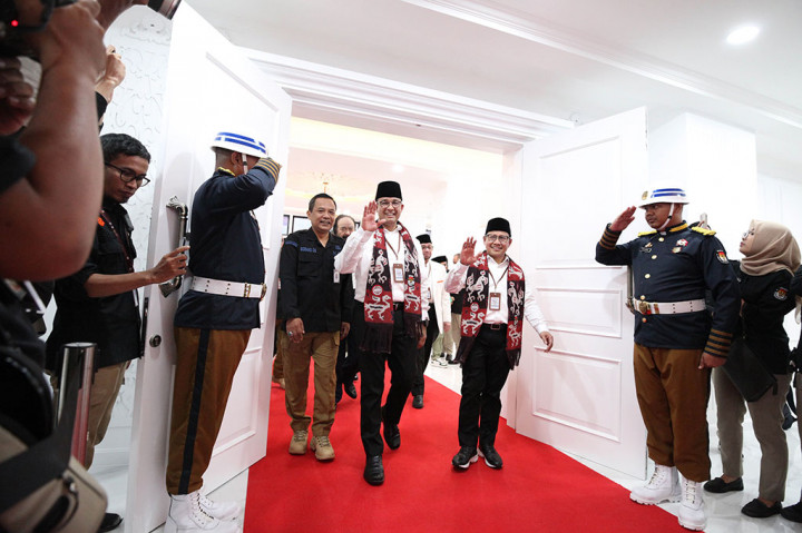 AMIN menjadi bakal pasangan capres dan cawapres yang pertama kali mendaftar sebagai calon peserta Pilpres 2024, Kamis. KPU membuka pendaftaran capres dan cawapres pada tanggal 19-25 Oktober 2023.