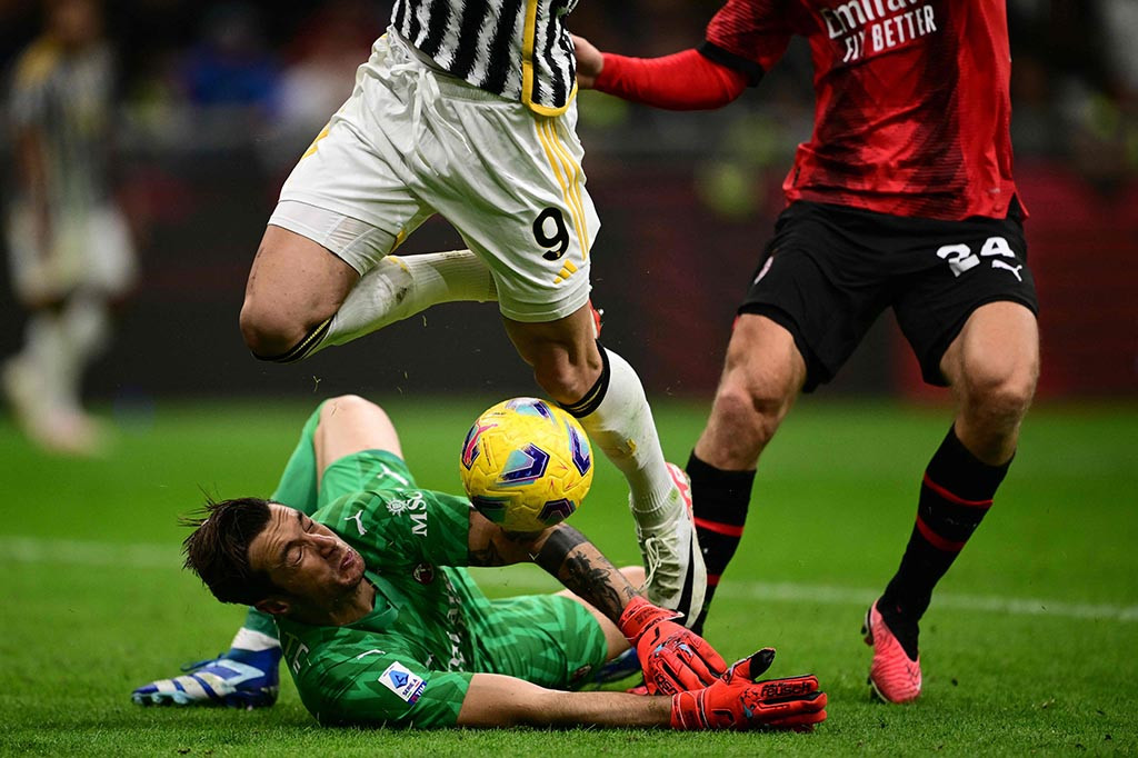 Tambahan tiga poin membuat Juventus menduduki posisi ketiga di klasemen sementara dengan koleksi 20 poin, hanya terpaut satu poin dari Milan yang berada di posisi kedua, demikian catatan laman resmi Liga Italia.