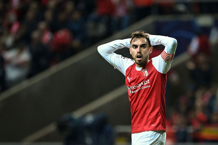 Tuan rumah lantas memasukkan Bruma untuk mengejar gol penyama kedudukan. Keputusan itu hampir menuai hasilnya pada menit ke-70 saat sepakan Ricardo Horta ditepis melebar oleh kiper Arrizabalaga.