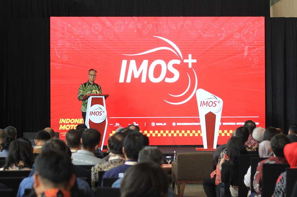 Agus Gumiwang menegaskan bahwa khusus kendaraan bermotor roda dua penjualan domestik sampai September tercatat 4,7 juta unit ekspor 428 ribu unit, dan ini meningkat di periode sama tahun lalu 3,6 juta unit ekspor 586 ribu unit. Adapun tahun 2022 total penjualan domestik 5,2 juta unit dan total ekspor 743 ribu unit.