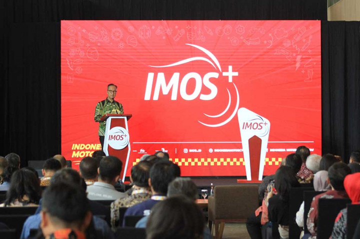 Agus Gumiwang menegaskan bahwa khusus kendaraan bermotor roda dua penjualan domestik sampai September tercatat 4,7 juta unit ekspor 428 ribu unit, dan ini meningkat di periode sama tahun lalu 3,6 juta unit ekspor 586 ribu unit. Adapun tahun 2022 total penjualan domestik 5,2 juta unit dan total ekspor 743 ribu unit.