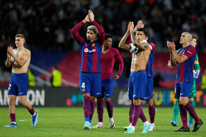 Barcelona kini memuncaki klasemen Grup H Liga Champions dengan sembilan poin, sedangkan Shakhtar tetap berada di posisi ketiga dengan tiga poin.