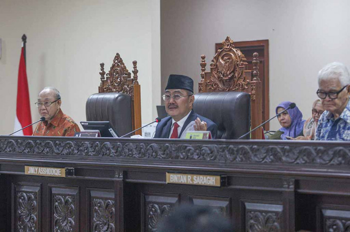 Rapat yang digelar secara hibrida tersebut juga memastikan mendapat respons cepat karena laporan yang diajukan berkaitan erat dengan lini waktu pendaftaran capres dan cawapres di Komisi Pemilihan Umum (KPU) RI.
