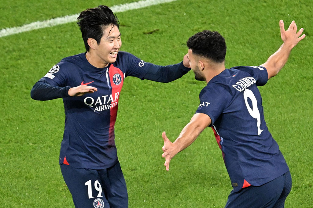 PSG mempecundangi tamunya AC Milan dengan kemenangan tiga gol tanpa balas, pada pertandingan Grup F Liga Champions yang dimainkan di Stadion Parc des Princes, Paris, Kamis, 26 Oktober 2023 dini hari WIB.