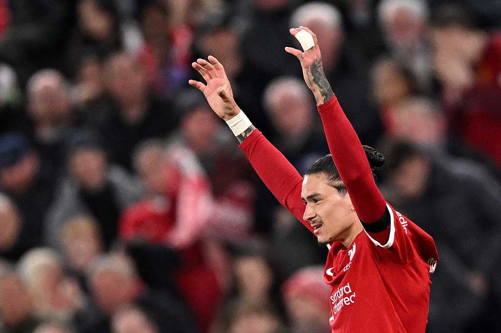 Darwin Nunez mencetak gol ketiga untuk tuan rumah menit kemudian, menyambar bola muntah sepakan Curtin Jones yang diblok pemain Toulouse.