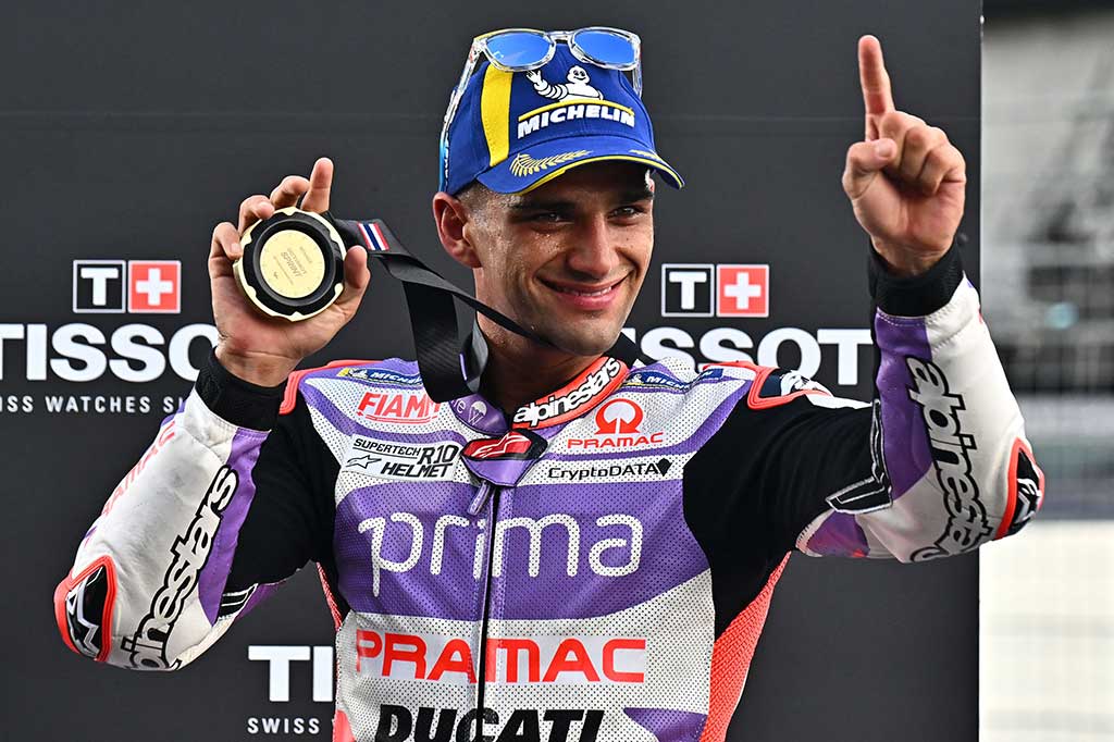 Martin unggul 0,933 detik atas pembalap Afrika Selatan Brad Binder di posisi kedua, dan Luca Marini dari Italia di posisi ketiga. Sementara pemimpin klasemen Francesco Bagnaia berada di urutan ketujuh.
