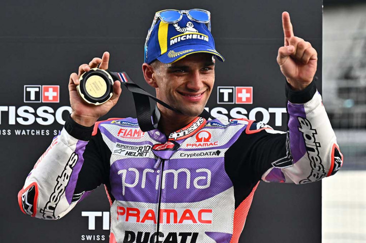 Martin unggul 0,933 detik atas pembalap Afrika Selatan Brad Binder di posisi kedua, dan Luca Marini dari Italia di posisi ketiga. Sementara pemimpin klasemen Francesco Bagnaia berada di urutan ketujuh.
