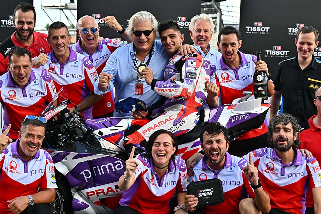 Dengan hasil tersebut Martin sukses memangkas keunggulan dari pemimpin kejuaraan Bagnaia menjadi 18 poin.