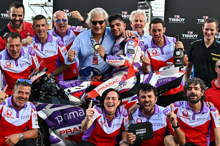 Dengan hasil tersebut Martin sukses memangkas keunggulan dari pemimpin kejuaraan Bagnaia menjadi 18 poin.