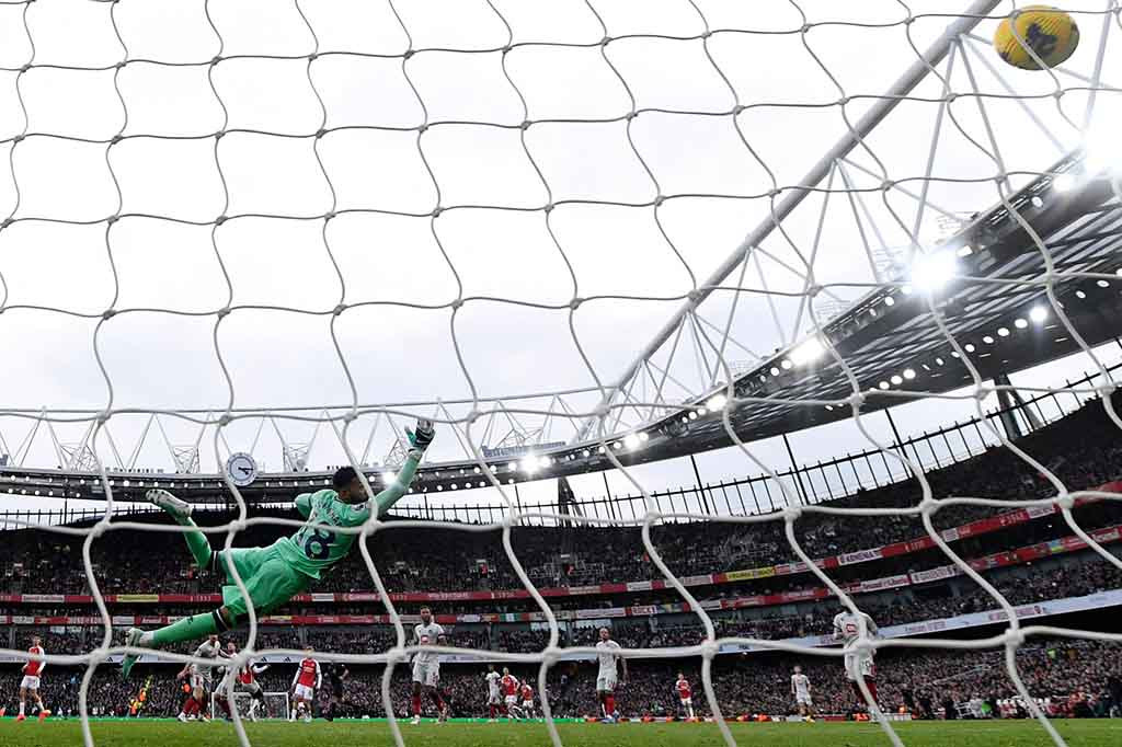 Berawal dari umpan silang Declan Rice, bola sampai ke Nketiah yang dapat melepaskan tendangan kaki kanan dan membobol gawang Sheffield sehingga skor berubah menjadi 1-0.