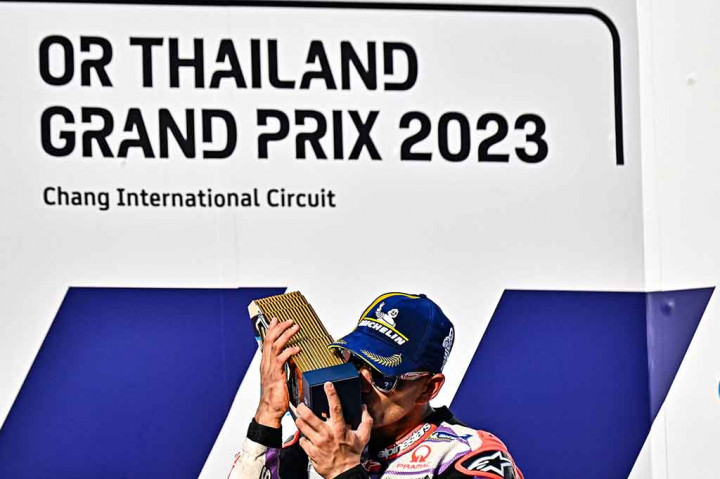 Para pebalap sekarang menuju ke sirkuit Sepang Malaysia dalam waktu dua minggu dengan duel kejuaraan tampaknya akan segera berakhir.