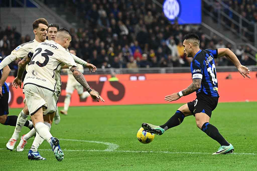 Gol semata wayang yang dibukukan Marcus Thuram memastikan Inter Milan meraih kemenangan 1-0 atas AS Roma, pada pertandingan Liga Italia yang dimainkan di Stadion San Siro, Milan, Minggu setempat atau Senin, 30 Oktober 2023 dini hari WIB.