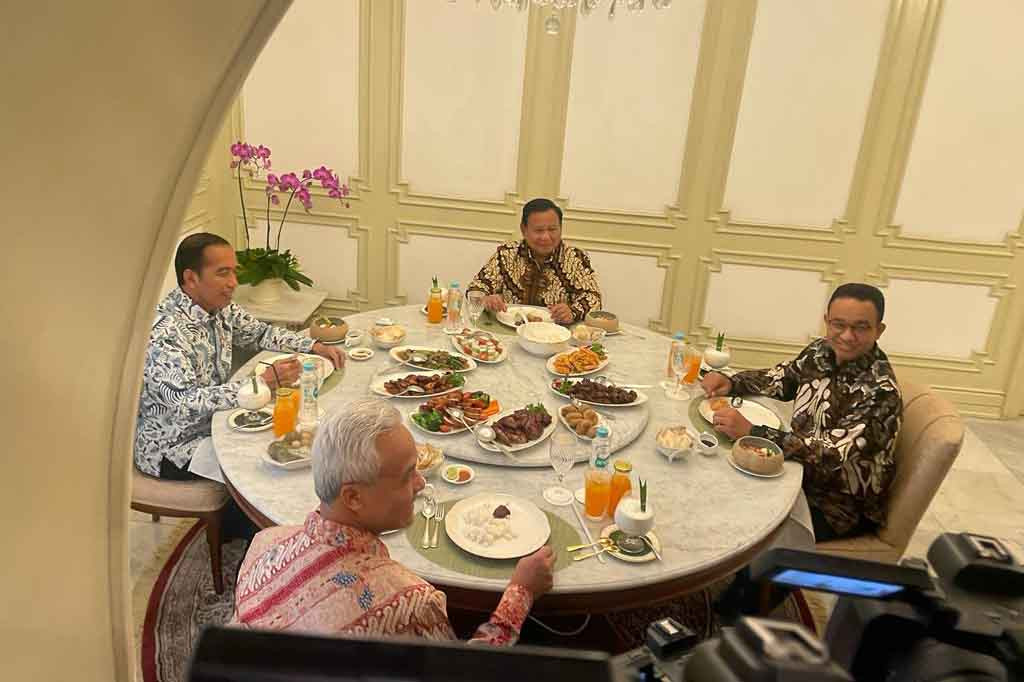 Langkah Presiden saat ini, kata Ali, suatu sikap yang sejatinya harus dilakukan sebagai seorang negarawan. Bahwa sebagai Kepala Negara, Jokowi memperlakukan semua capres sama.