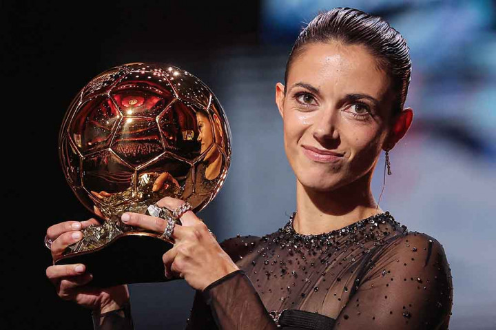 Bonmati juga membintangi Barcelona memenangkan Liga Champions musim lalu dan baru-baru ini dinobatkan sebagai Pemain Terbaik Wanita UEFA Tahun Ini.