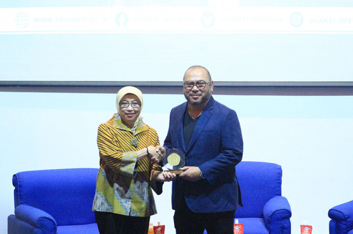 Generasi muda harus memiliki kemampuan merancang masa depannya. Poin paling penting, anak muda sudah harus tahu tujuannya.