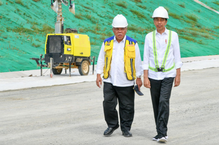 Selain infrastruktur jalan, pemerintah juga menyiapkan fasilitas dan sarana pendukungnya seperti tempat istirahat. Selain itu, pemerintah juga menyiapkan ribuan pohon untuk ditanami di sepanjang jalan tol tersebut.