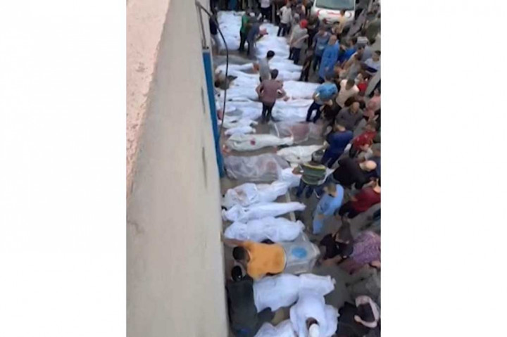 Serangan Israel terhadap kamp pengungsi terbesar di Gaza, Selasa, 31 Oktober 2023, menewaskan sedikitnya 47 orang, termasuk seorang komandan Hamas yang terlibat dalam serangan 7 Oktober.