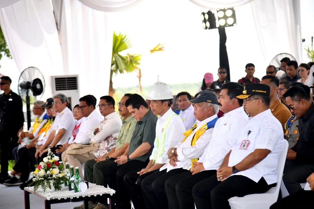 Selain itu, kehadiran Bandara IKN juga akan membuat kawasan IKN makin terbuka, konektivitas makin baik, dan makin mudah dijangkau dari manapun. Kepala Negara juga meyakini bahwa kehadiran Bandara IKN akan meningkatkan daya saing IKN. 