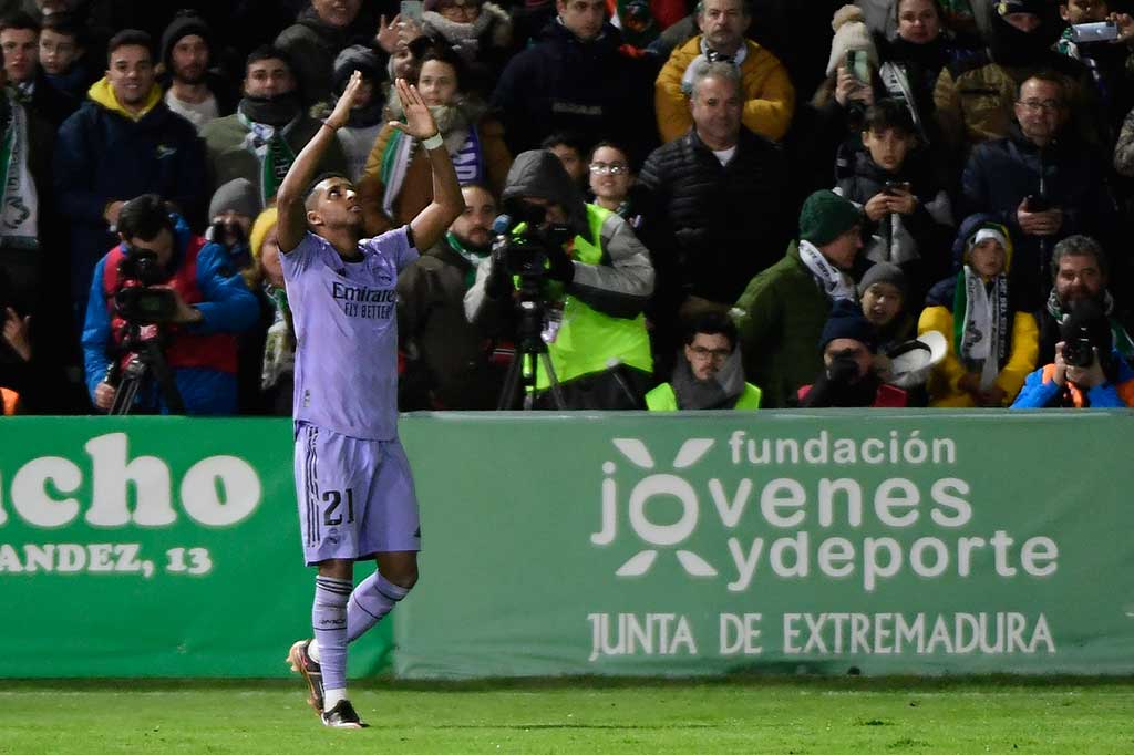 Selama lima musim berseragam Los Blancos, Rodrygo tercatat telah mencetak 39 gol dari 179 penampilan. Pemain berusia 22 tahun tersebut juga telah mempersembahkan delapan trofi untuk Real Madrid di antaranya satu Champions League, satu Club World Cup, satu Piala Super Eropa, dua LaLiga, satu Copa del Rey dan dua Piala Super Spanyol.