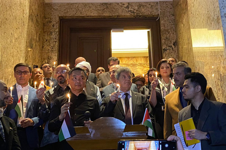 Resolusi ini yang didukung pemerintah Indonesia dan harus didorong lagi agar solusi politik ini kembali dibahas. “Tak ada satupun tempat atau massa di dunia di mana semangat bangsa merdeka dapat dibungkam dan diakhiri,” lanjutnya.