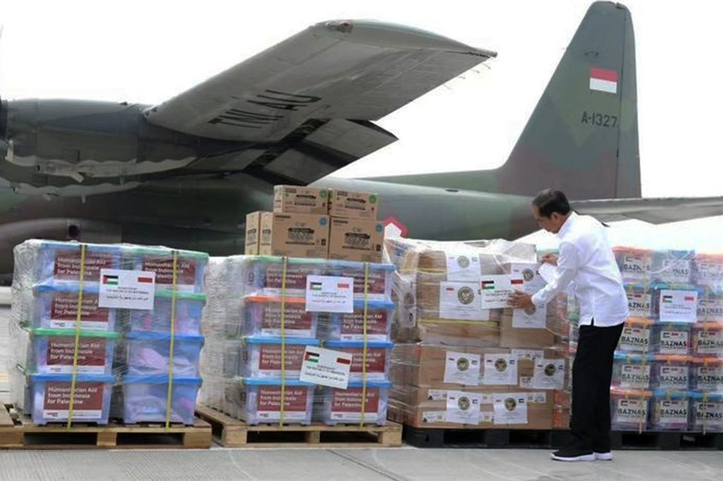 Ia mengatakan bantuan penjernih air minum tersebut telah masuk dalam salah satu komponen bantuan yang dikirim pemerintah RI pada gelombang pertama bagi kebutuhan para korban perang Hamas-Israel di Gaza. Pemerintah juga mengirim peralatan medis yang diperlukan tenaga kesehatan di fasilitas rumah sakit di Gaza, bahan makanan yang tidak memerlukan fasilitas penyimpanan yang sulit, dan obat-obatan.