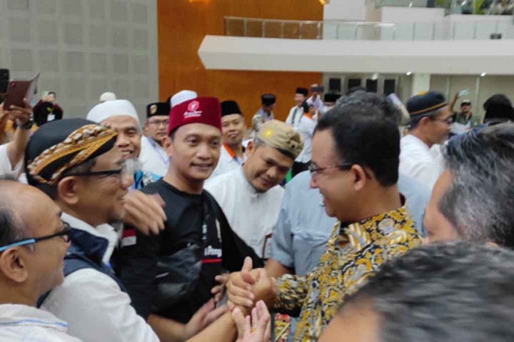 Hal tersebut menjadi penegasan bacapres jago Koalisi Perubahan dan Persatuani itu ketika berada di tengah tengah Aliansi Masyarakat Madani (AMM) yang menggelar Deklarasi dan Orasi Kebangsaan Anies dan Muhaimin bertajuk 'Menatap Masa Depan Indonesia', di Gedung Auditorium UMS Solo, Sabtu, 4 November 2023.