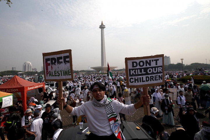 Aksi tersebut rencananya bakal berlangsung sejak pagi pukul 06.00 WIB hingga 10.00 WIB. Akan ada sejumlah orasi dari para tokoh-tokoh lintas agama. Menlu RI Retno Marsudi disebut-sebut akan hadir dalam aksi tersebut.