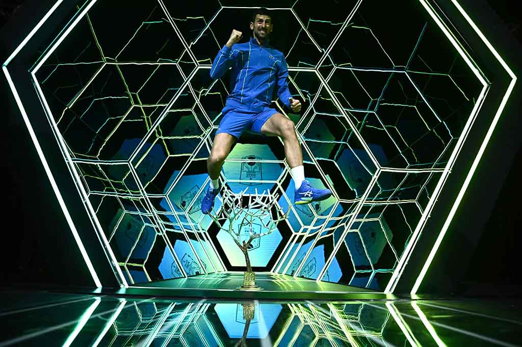 Novak Djokovic memenangi gelar Paris Masters untuk ketujuh kalinya setelah menaklukkan Grigor Dimitrov dengan skor 6-4, 6-3, pada laga final yang dimainkan di AccorHotels Arena, Paris, Minggu, 5 November 2023.