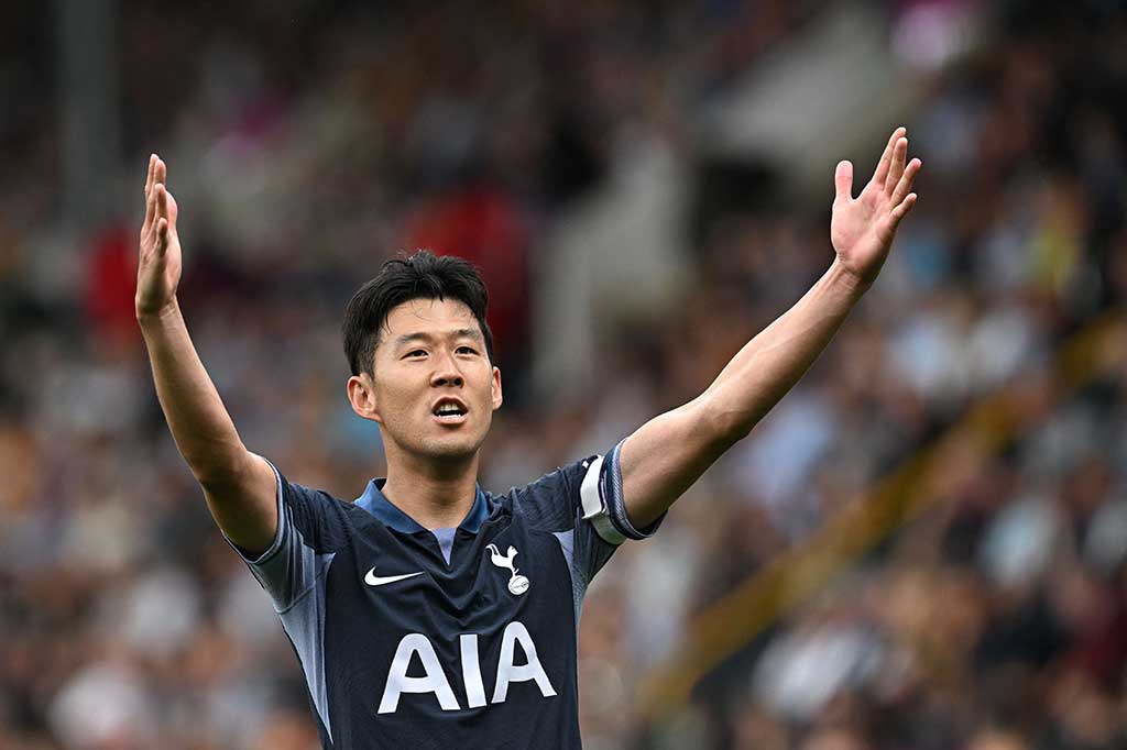 Son Heung-min membantu Korea Selatan menjadi delapan terbaik Piala Dunia U-17 2009 Nigeria. Pemain yang kini membela Tottenham Hotspur itu kini menjadi pencetak gol tertinggi dari pemain Asia di Liga Inggris.