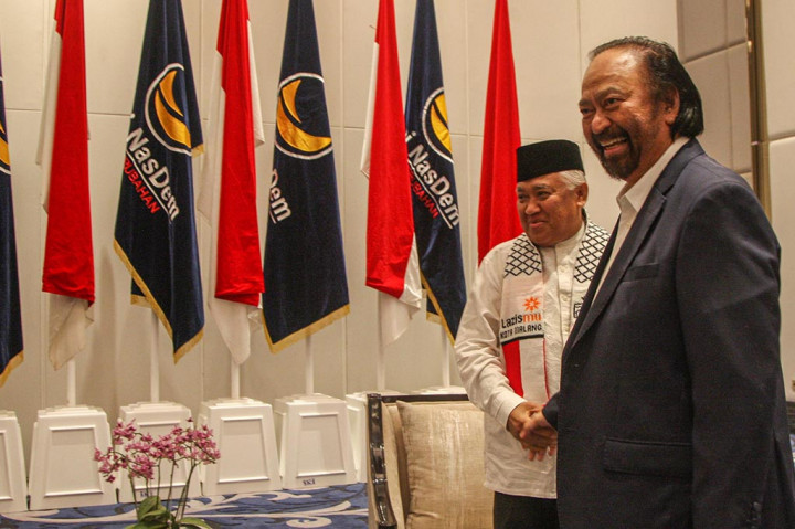 Mantan Ketua Umum PP Muhammadiyah Din Syamsuddin melakukan pertemuan tertutup dengan Ketua Umum Partai NasDem Surya Paloh di NasDem Tower, Jakarta, Senin, 6 November 2023.
