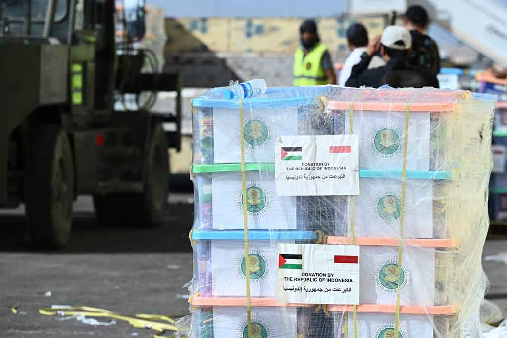 Pesawat Airbus A330 dengan nomor penerbangan JT6001 yang membawa bantuan kemanusiaan dari Indonesia untuk Palestina tiba di Bandara El Arish, Mesir, pada Senin, 6 November 2023, sekitar pukul 13.30 waktu setempat atau 18.30 WIB. Ketibaan bantuan ini menyusul dua pesawat C-130 Hercules A-1237 dan A-1238 yang telah tiba sebelumnya.