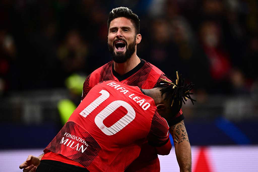 Giroud kemudian menjadi penyelamat Milan pada menit ke-50. Diawali umpan silang Theo Hernandez, Giroud dengan akurat menanduk bola untuk membobol gawang tim tamu. Milan berbalik unggul 2-1.