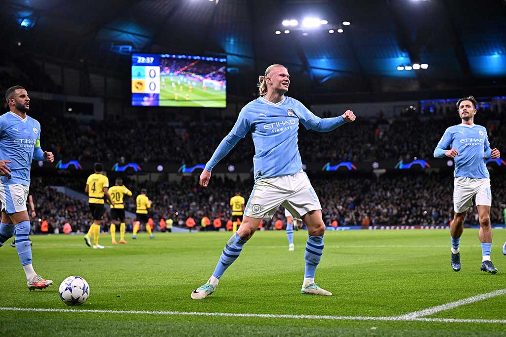 City berhasil menambah keunggulan menjadi 3-0 pada menit 51 setelah tendangan dari luar kotak penalti Haaland usai menerima umpan Rico Lewis, tak dapat dibendung Racioppi.