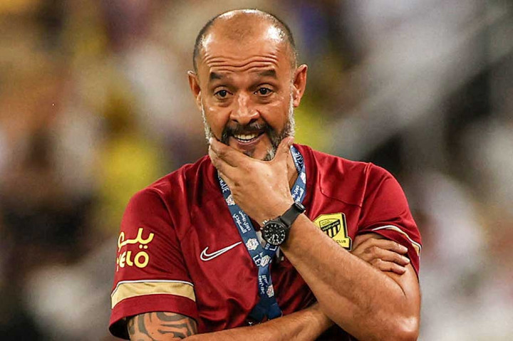 Klub Arab Saudi, Al Ittihad telah memecat mantan manajer Tottenham Hotspur, Nuno Espirito Santo, menyusul serangkaian hasil buruk di bawah asuhan pelatih asal Portugal itu.