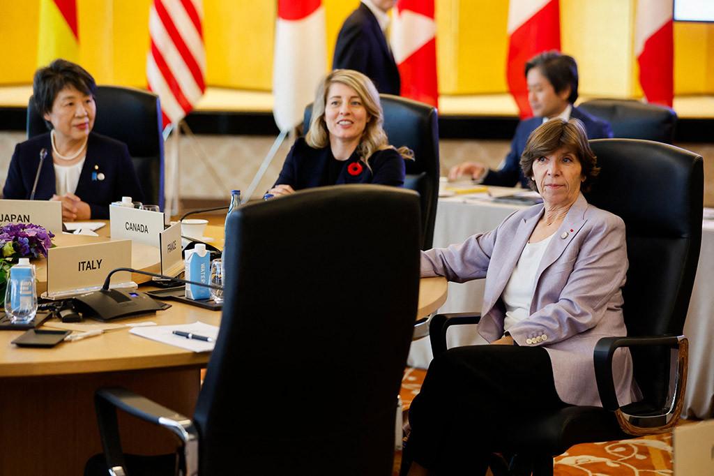 Para menteri luar negeri G7 mengatakan pada hari Rabu, 8 November 2023 bahwa mereka mendukung 'jeda dan koridor kemanusiaan' dalam perang Israel-Hamas tetapi menahan diri untuk tidak menyerukan gencatan senjata.