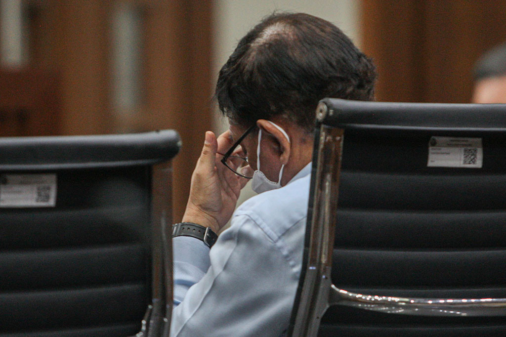 Mantan Menteri Komunikasi dan Informatika Johnny G Plate divonis 15 tahun penjara dan denda Rp1 miliar subsider enam bulan pidana kurungan pengganti oleh majelis hakim Pengadilan Tindak Pidana Korupsi Pengadilan Negeri Jakarta Pusat dalam kasus korupsi pengadaan infrastruktur BTS 4G.