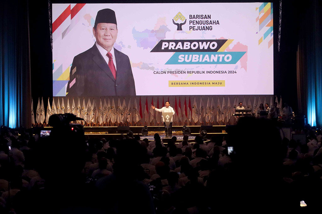 Barisan Pengusaha Pejuang, kata Bobby Nasution, berada di garda depan dalam mewujudkan Negara Kesatuan RI yang merdeka, bersatu, berdaulat, adil, dan makmur.