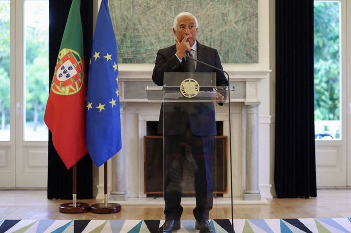 Penyelidikan juga mencakup konsesi penambangan litium di bagian utara negara itu serta proyek produksi hidrogen dan pusat data yang akan dibangun perusahaan Start Campus di Sines, sebuah kota sekitar 100 kilometer selatan Lisabon.