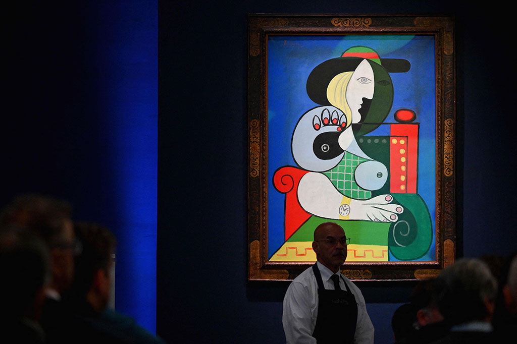 Julian Dawes, kepala seni impresionis dan modern di rumah tersebut, menyebut kanvas Picasso sebagai mahakarya dalam segala hal. “Dilukis pada tahun 1932 -- annus mirabilis karya Picasso -- penuh dengan kegembiraan dan penuh gairah, namun pada saat yang sama lukisan itu benar-benar dipertimbangkan dan diselesaikan,” katanya.