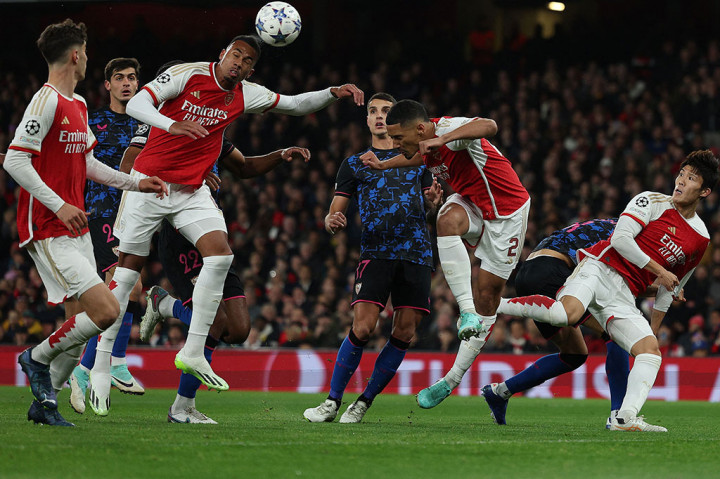 Pada sisa waktu pertandingan, Arsenal tidak dapat menambah keunggulan, sedangkan Sevilla tak bisa menyamakan kedudukan, atau setidaknya memperkecil ketertinggalan, sehingga skor 2-0 untuk kemenangan The Gunners tetap bertahan. 